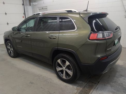 Used 2019 Jeep Cherokee Limited image 3