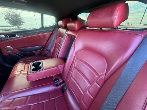 Used 2022 Kia Stinger GT2 w/ Red Interior Color Package RWD image 33