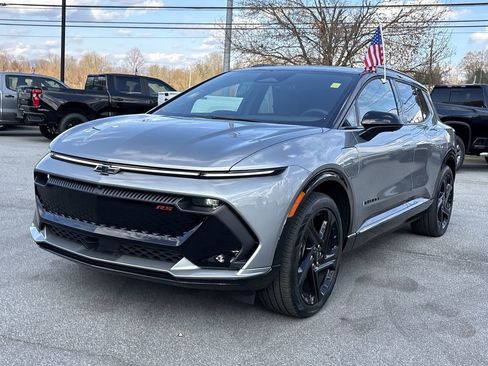 New 2026 Chevrolet Equinox EV RS image 4