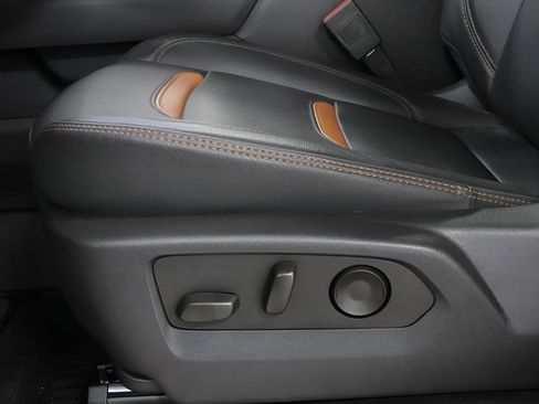 Used 2024 GMC Sierra 2500 AT4 w/ AT4 Premium Plus Package image 22