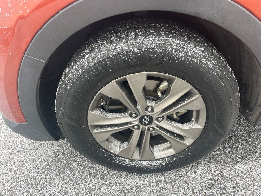 Used 2016 Hyundai Santa Fe Sport AWD/4WD image 10