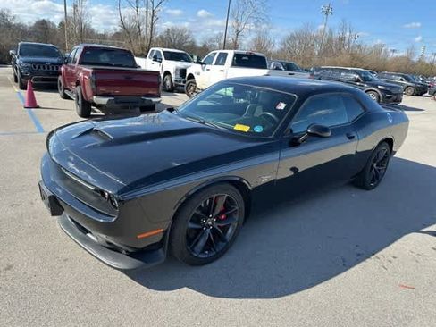 Used 2022 Dodge Challenger GT w/ Plus Package image 12
