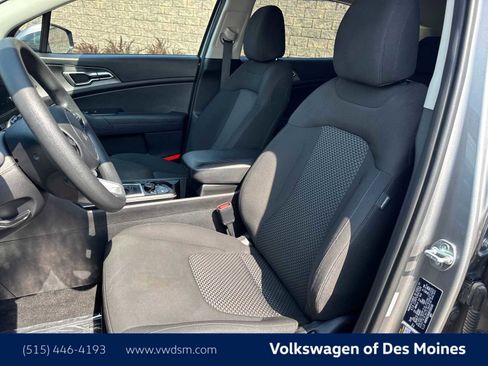 Used 2024 Kia Sportage LX image 11