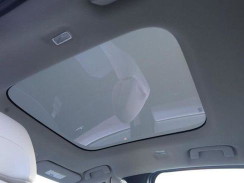 New 2026 Nissan Leaf Platinum+ w/ Cargo Package (Platinum+) FWD image 9