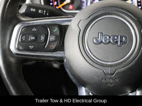 Used 2019 Jeep Wrangler Unlimited Sahara image 8