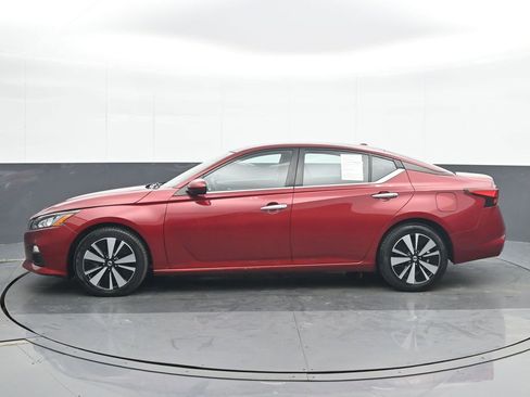 Used 2022 Nissan Altima 2.5 SV image 3
