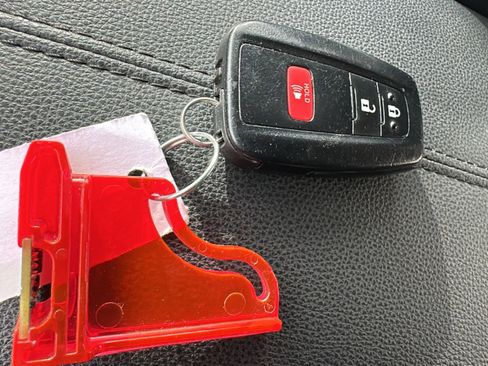 Used 2021 Toyota RAV4 Adventure image 29