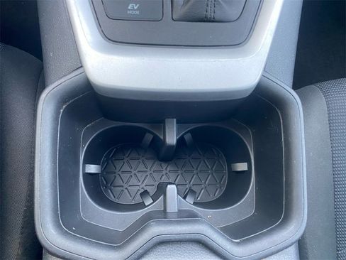 Used 2023 Toyota RAV4 LE image 25