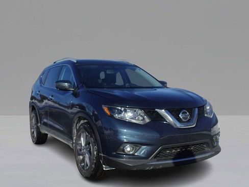 Used 2016 Nissan Rogue SL w/ SL Premium Package image 3