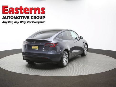 Used 2021 Tesla Model Y Long Range AWD/4WD image 35