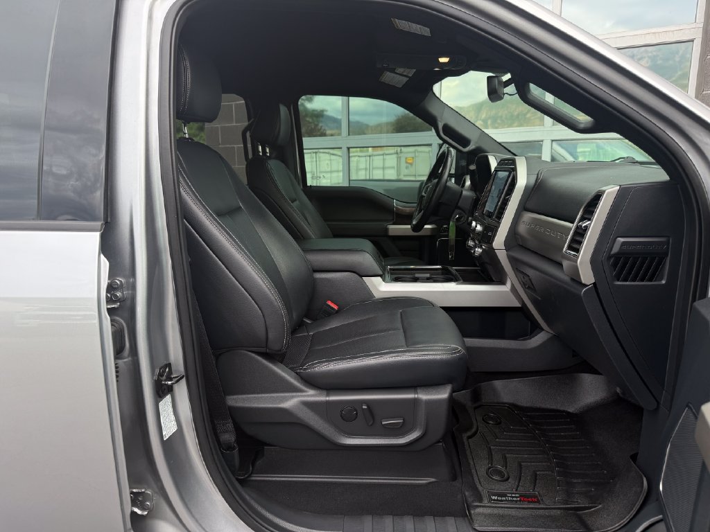 Used 2022 Ford F250 Lariat w/ Black Appearance Package AWD/4WD image 44
