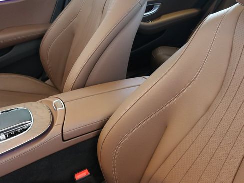 Used 2022 Mercedes-Benz E 350 4MATIC Sedan image 20