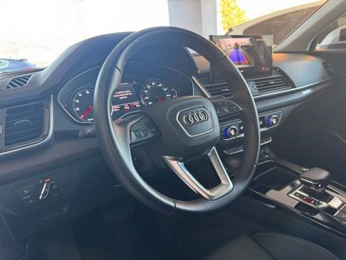 Used 2024 Audi Q5 2.0T Premium w/ Convenience Package image 11