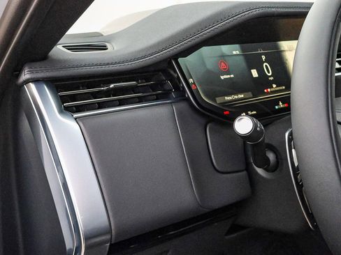 New 2025 Land Rover Range Rover SE image 33