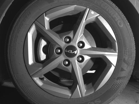 Used 2025 Kia K4 LXS image 12