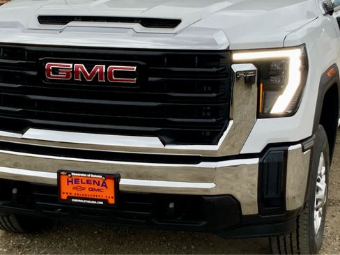 New 2026 GMC Sierra 2500 Pro image 14
