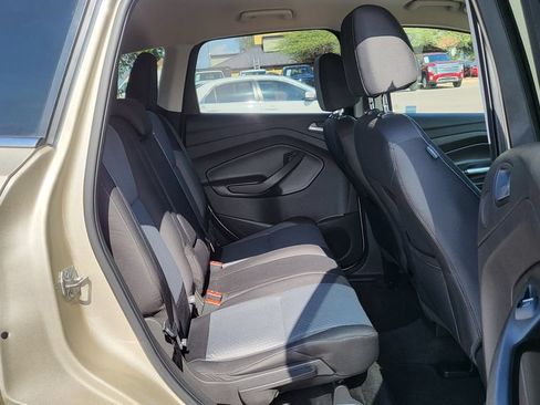 Used 2017 Ford Escape SE w/ Equipment Group 201A AWD/4WD image 22