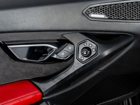 Used 2017 Lamborghini Huracan LP 610-4 image 45