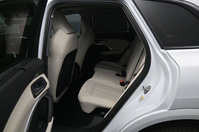New 2026 Audi Q5 Premium Plus AWD/4WD image 11