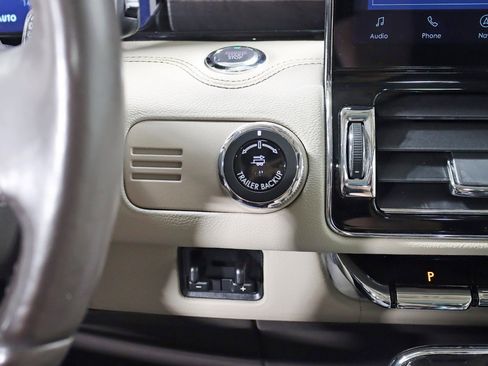 Used 2022 Lincoln Navigator L Reserve image 27