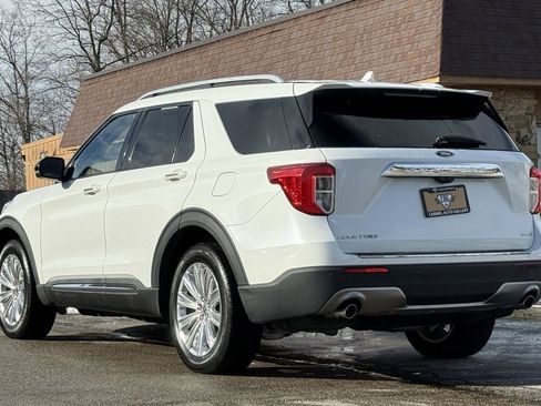 Used 2020 Ford Explorer Limited image 3