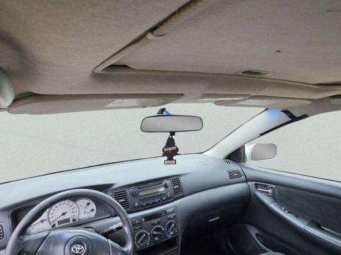 Used 2005 Toyota Corolla S w/ Extra Value Pkg 1 FWD image 9