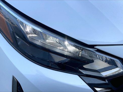 Used 2024 Nissan Sentra SR FWD image 29