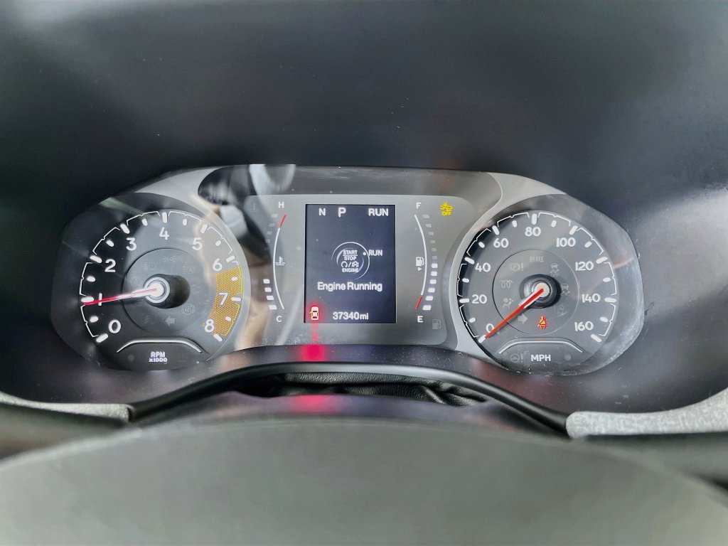 Used 2022 Jeep Compass Latitude FWD image 16