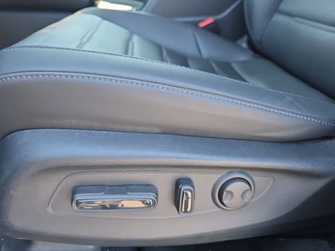 Used 2024 Honda CR-V EX-L image 11