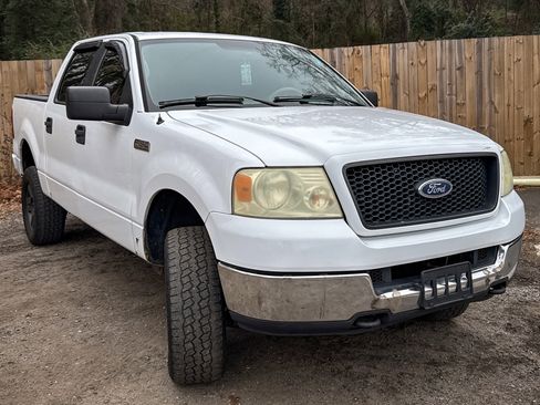 Used 2005 Ford F150 XLT image 14