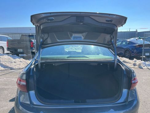 Used 2025 Volkswagen Jetta Sport image 29