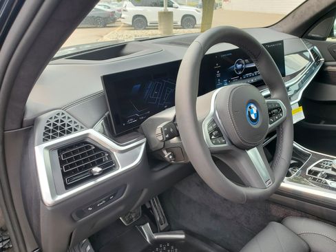 New 2026 BMW X5 xDrive50e w/ Executive Package AWD/4WD image 11