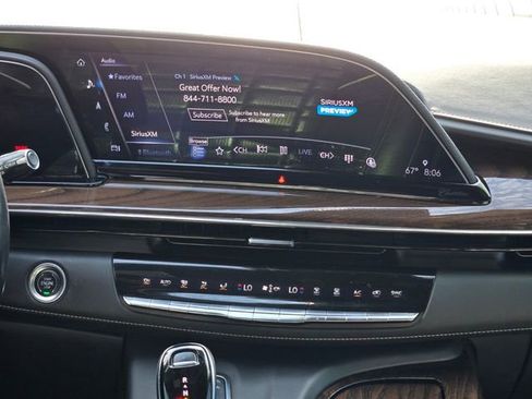 Used 2021 Cadillac Escalade Sport Platinum w/ Heavy-Duty Trailer Package AWD/4WD image 16