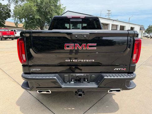New 2026 GMC Sierra 1500 AT4 w/ AT4 Preferred Package AWD/4WD image 30