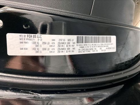 Used 2020 Chrysler Pacifica Touring-L image 34