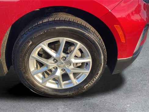 Used 2024 Chevrolet Equinox LT image 18