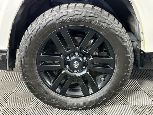 Used 2019 Toyota 4Runner Limited image 35