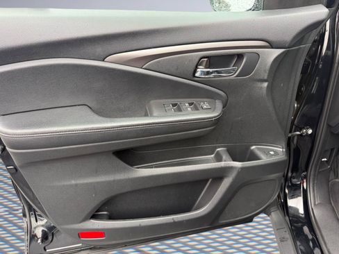 Used 2019 Honda Ridgeline RTL-T image 24