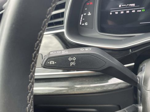 Certified 2025 Audi Q7 3.0T Premium Plus AWD/4WD image 24