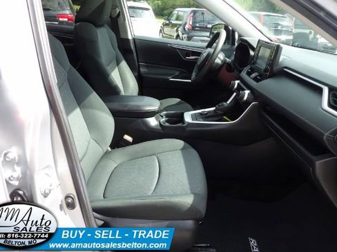 Used 2021 Toyota RAV4 XLE image 20