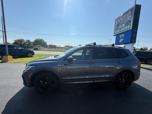 Used 2023 Volkswagen Tiguan SE R-Line FWD image 7