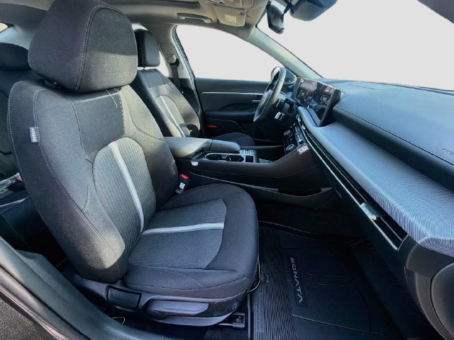 New 2026 Hyundai Sonata SEL FWD image 29