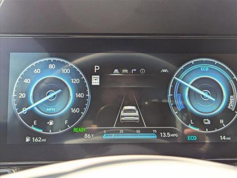 New 2025 Hyundai Elantra SEL image 10