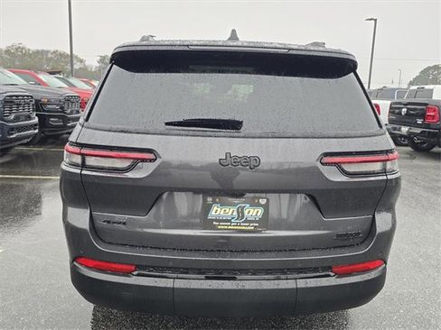 New 2025 Jeep Grand Cherokee L Limited image 14