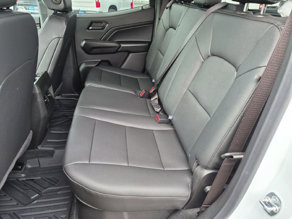 Used 2026 Chevrolet Colorado Trail Boss AWD/4WD image 30