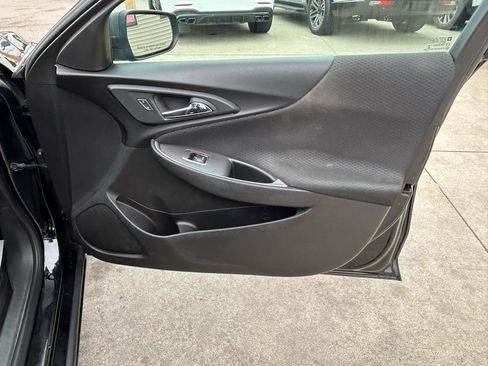 Used 2018 Chevrolet Malibu LS FWD image 16