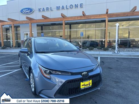 Used 2020 Toyota Corolla LE image 1