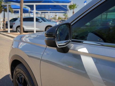 Used 2025 Honda CR-V Sport image 9