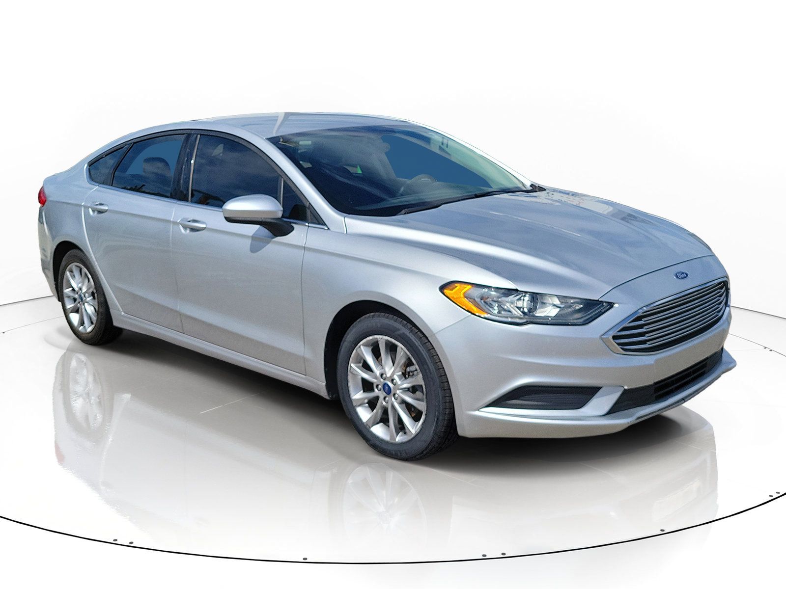 Used 2017 Ford Fusion SE FWD image 2