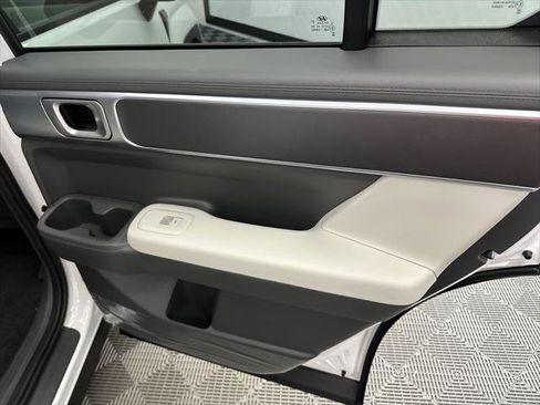New 2026 Hyundai Santa Fe SE FWD image 16